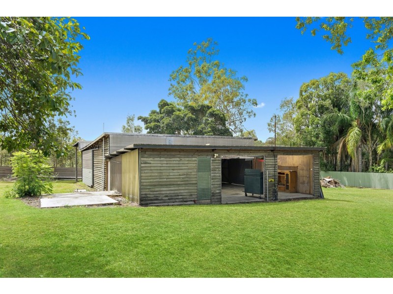 74 Smiths Rd, Elimbah QLD 4516