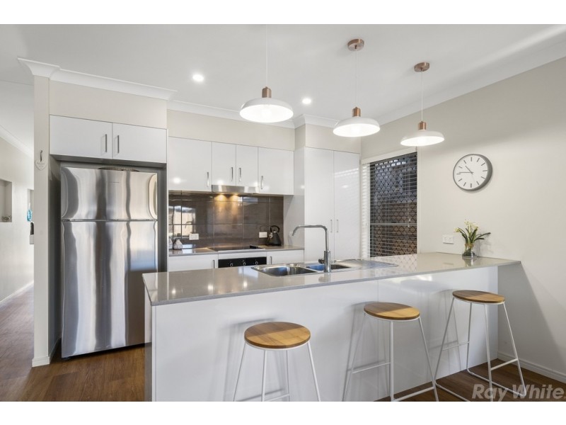 30 Petrie Street, Caboolture South QLD 4510