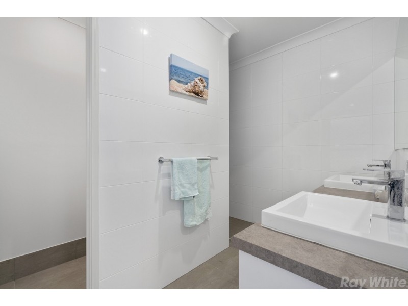 30 Petrie Street, Caboolture South QLD 4510