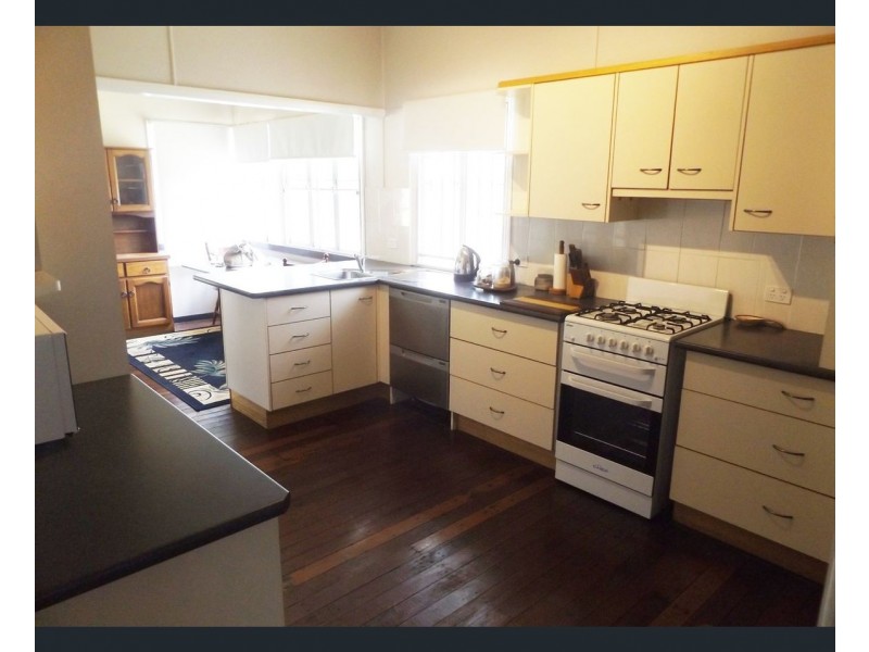 Wattle Camp QLD 4615