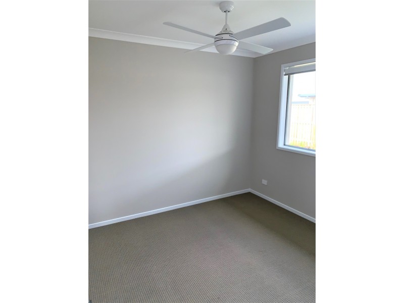 2/5 Tamarisk Street, Caboolture QLD 4510