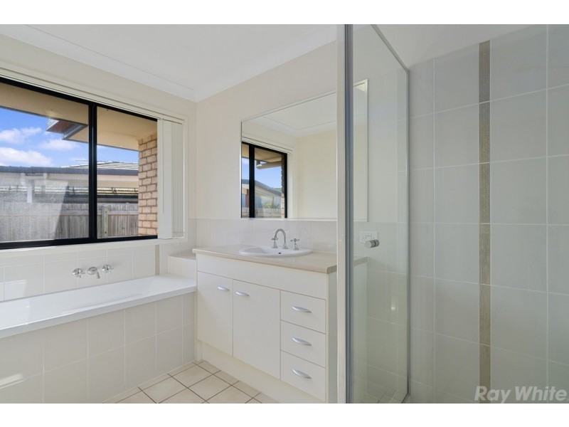 9 Robinia Court, Morayfield QLD 4506