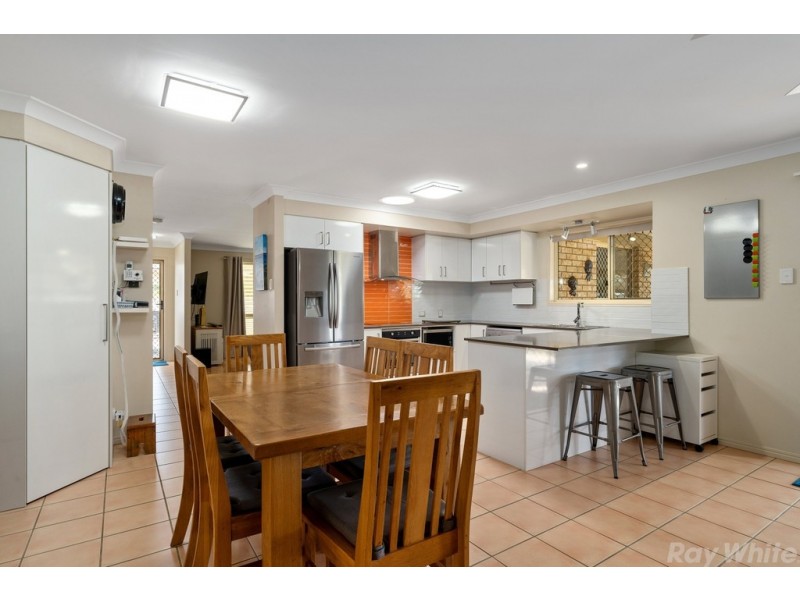 9 Hilldale Crescent, Morayfield QLD 4506