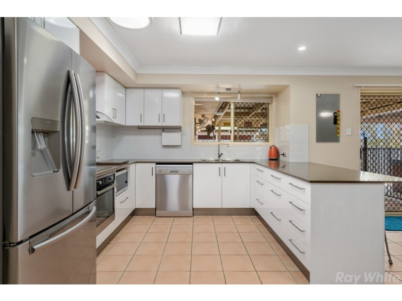 9 Hilldale Crescent, Morayfield QLD 4506