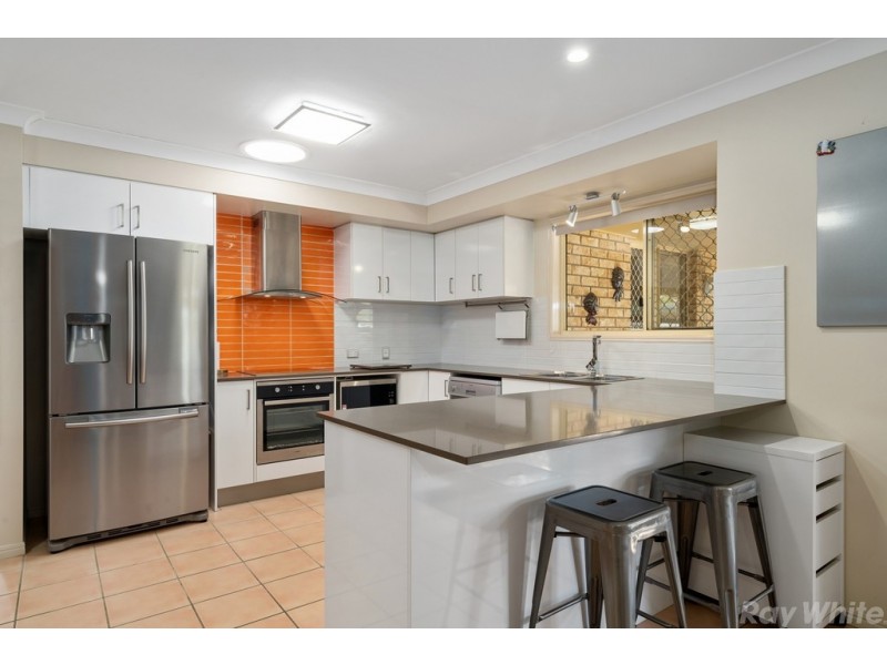 9 Hilldale Crescent, Morayfield QLD 4506