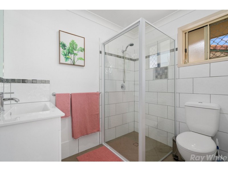 9 Hilldale Crescent, Morayfield QLD 4506