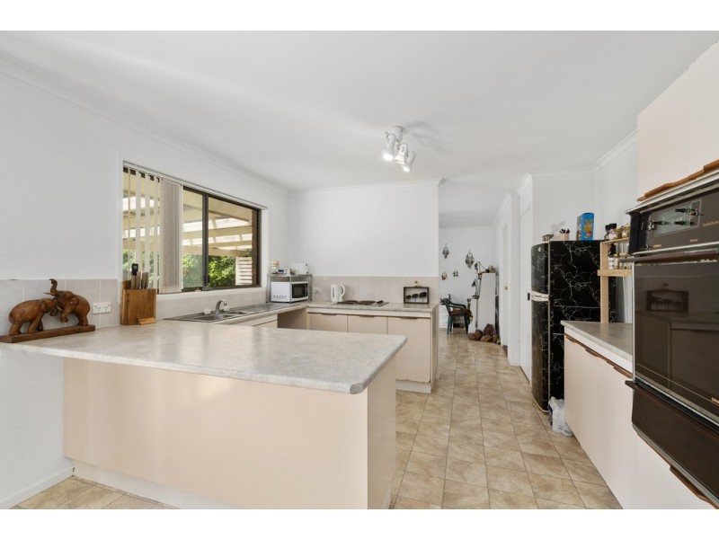 13 Alexander Cres, Morayfield QLD 4506