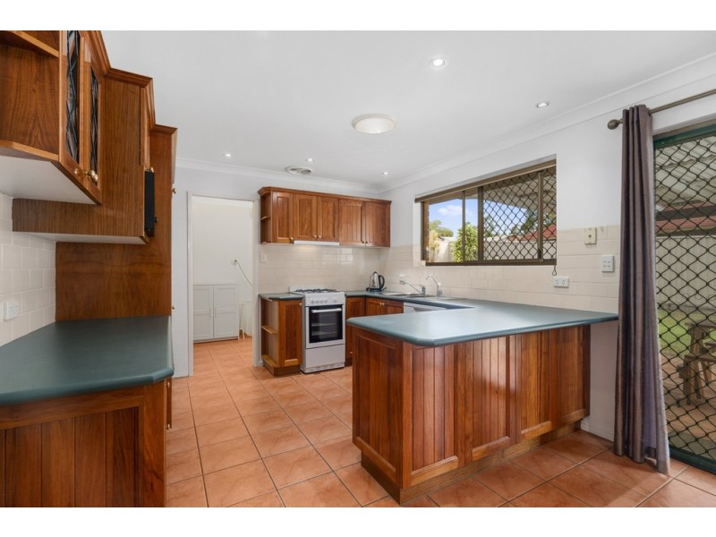 4 Mathieu Road, Petrie QLD 4502