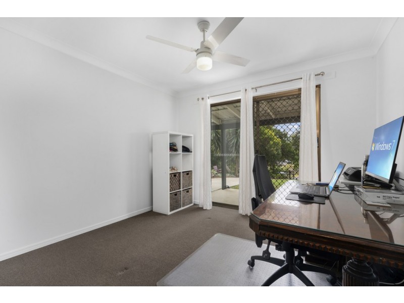 4 Mathieu Road, Petrie QLD 4502