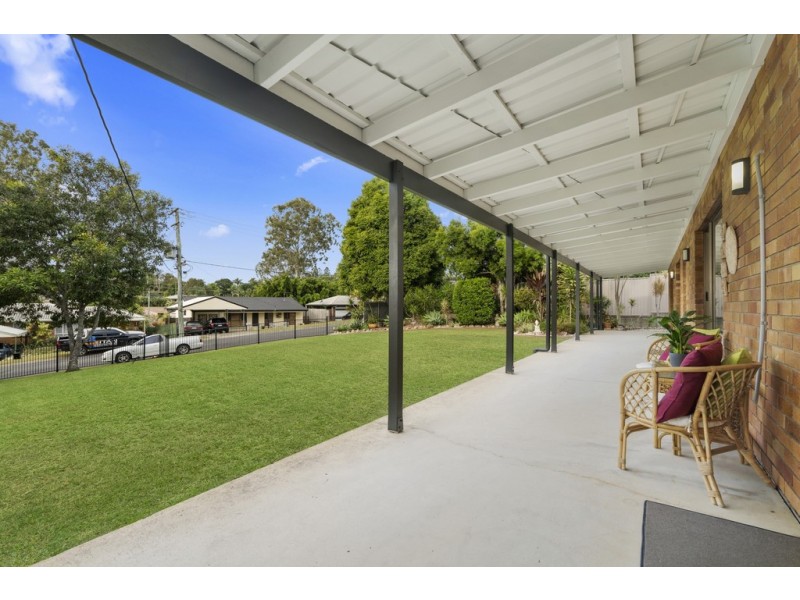 4 Mathieu Road, Petrie QLD 4502