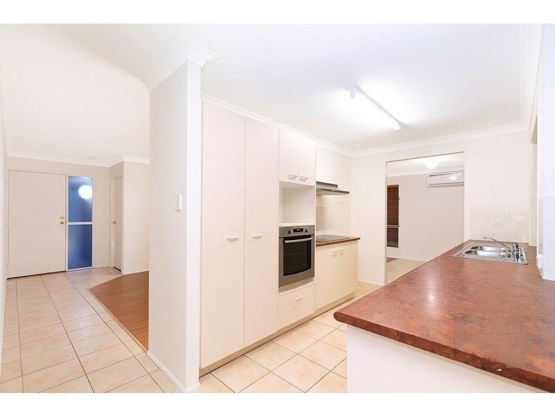 10 Waratah Way, Morayfield QLD 4506