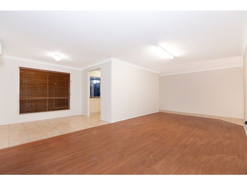 10 Waratah Way, Morayfield QLD 4506