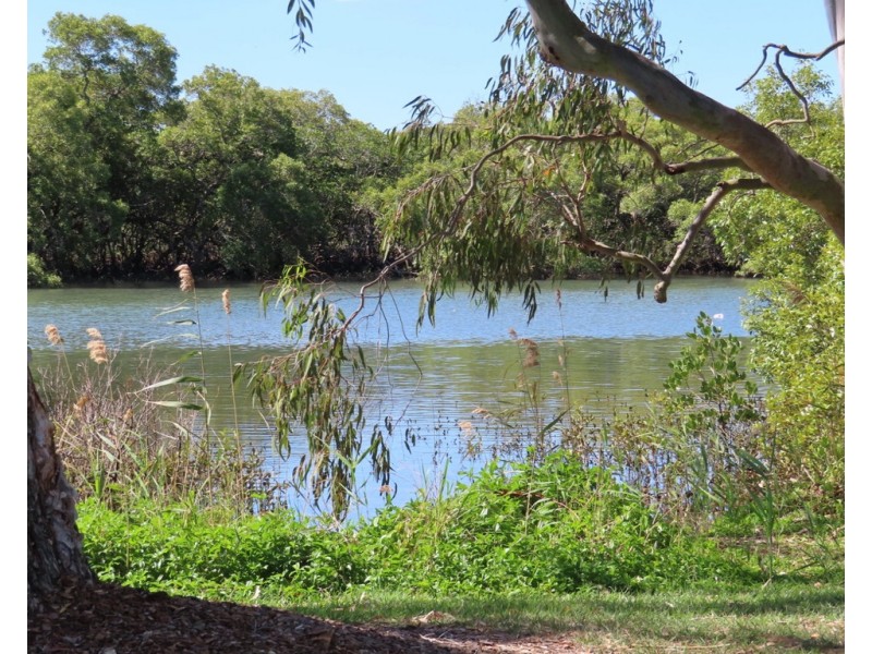 82 Ningi Esplanade, Ningi QLD 4511