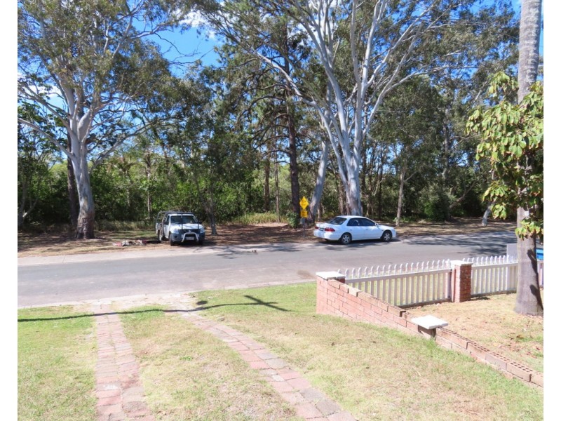 82 Ningi Esplanade, Ningi QLD 4511