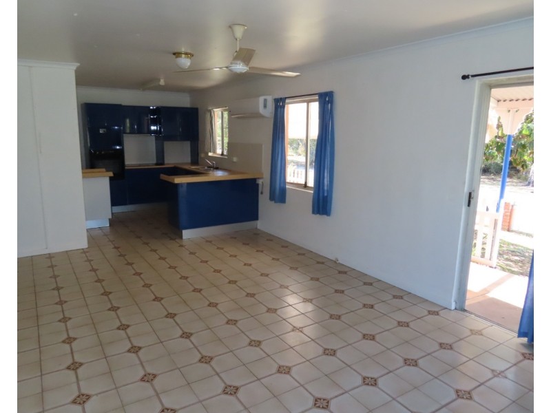 82 Ningi Esplanade, Ningi QLD 4511