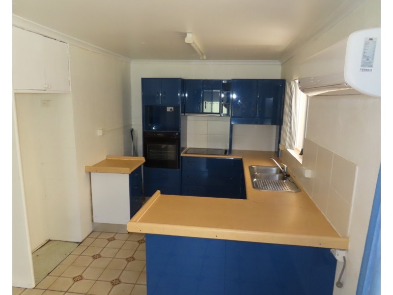 82 Ningi Esplanade, Ningi QLD 4511