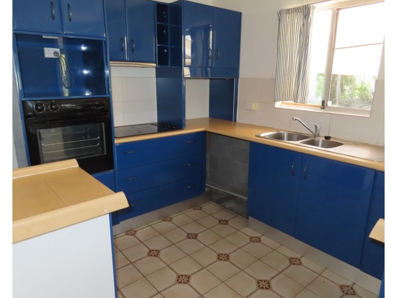 82 Ningi Esplanade, Ningi QLD 4511