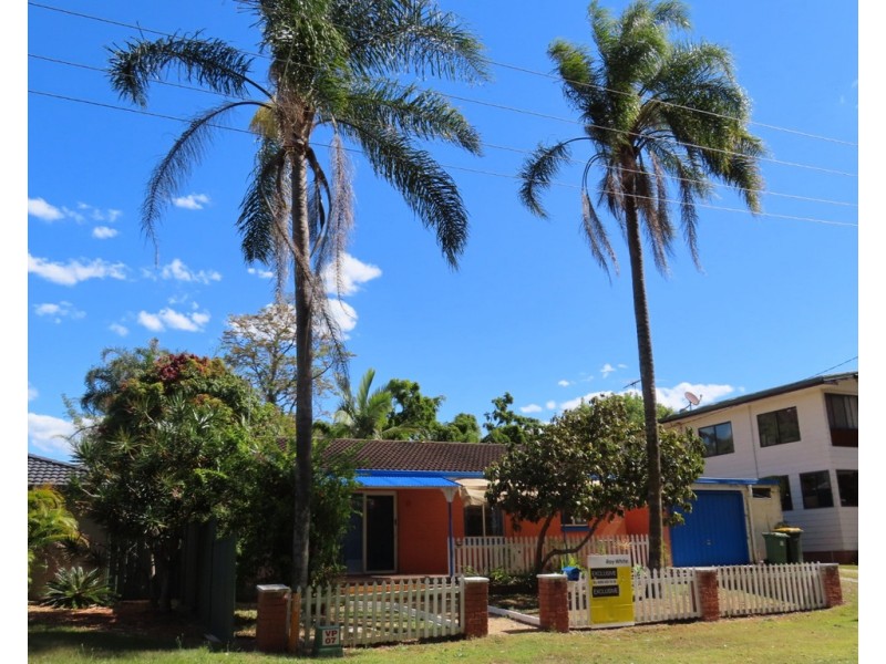 82 Ningi Esplanade, Ningi QLD 4511