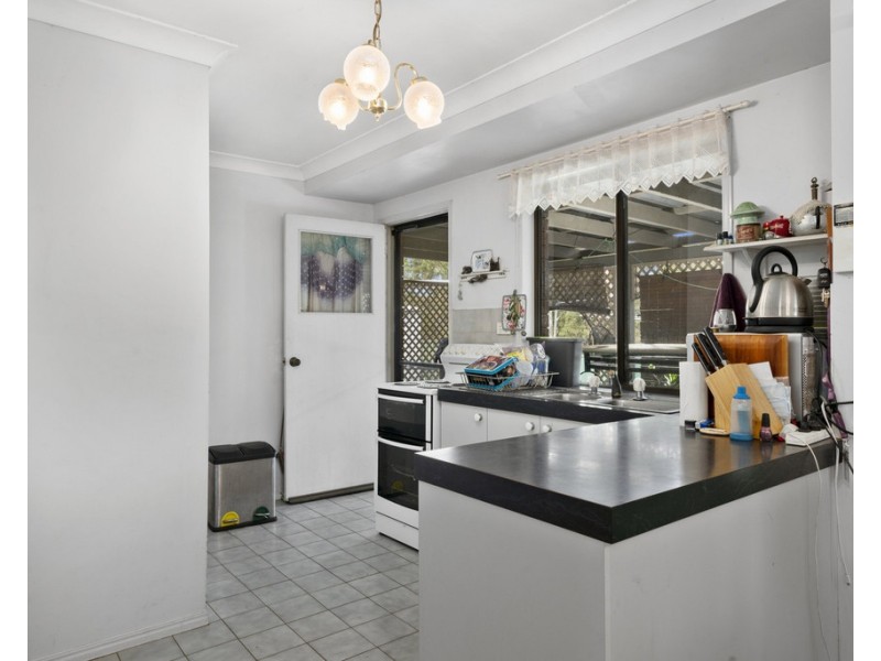 50 Kirkcaldy St, Morayfield QLD 4506