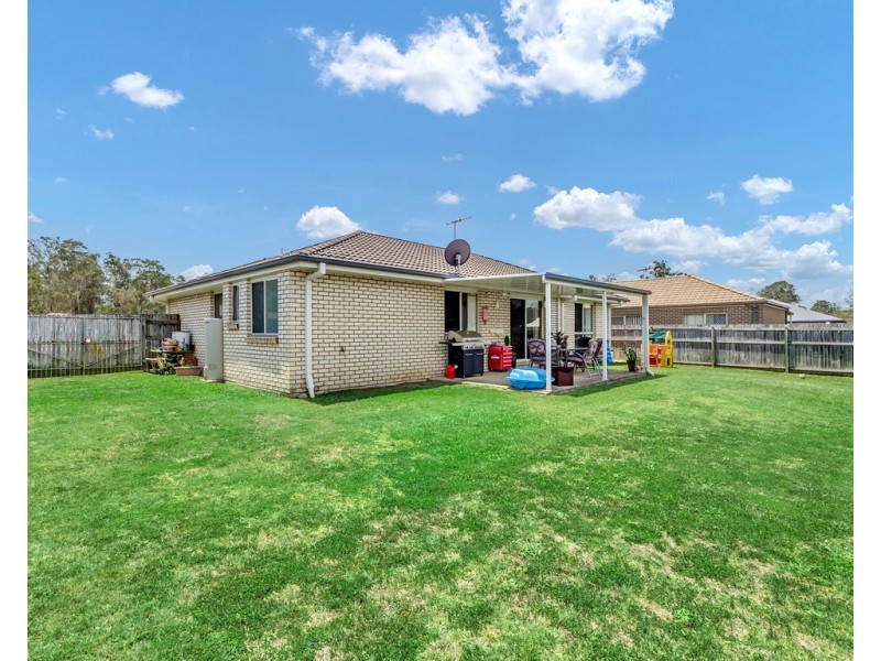 80 Pauls Rd, Upper Caboolture QLD 4510