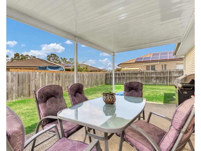 80 Pauls Rd, Upper Caboolture QLD 4510
