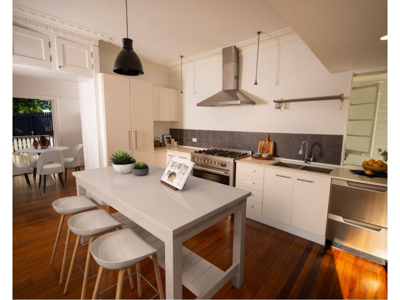 14 Glenrosa Road, Red Hill QLD 4059