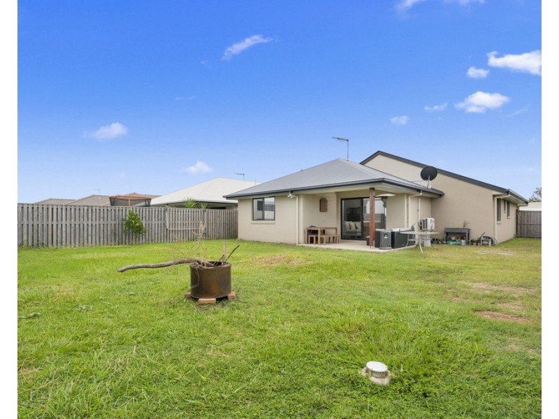 8 Mendrina Cl, Caboolture QLD 4510