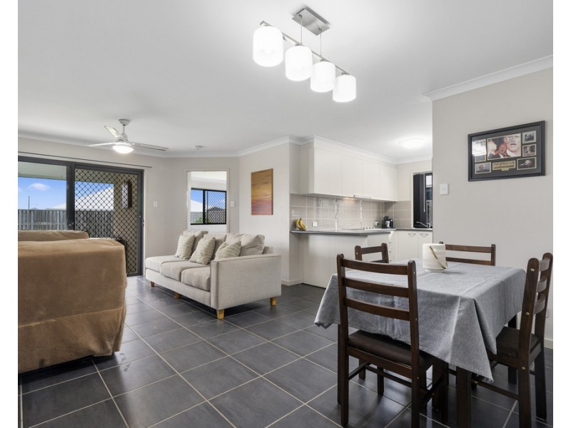 8 Mendrina Cl, Caboolture QLD 4510