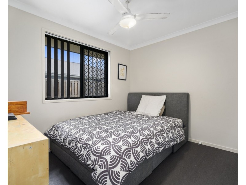 8 Mendrina Cl, Caboolture QLD 4510