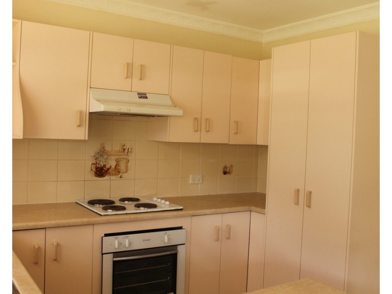 12 Banksia Place ( North Rockhampton ), Kawana QLD 4701