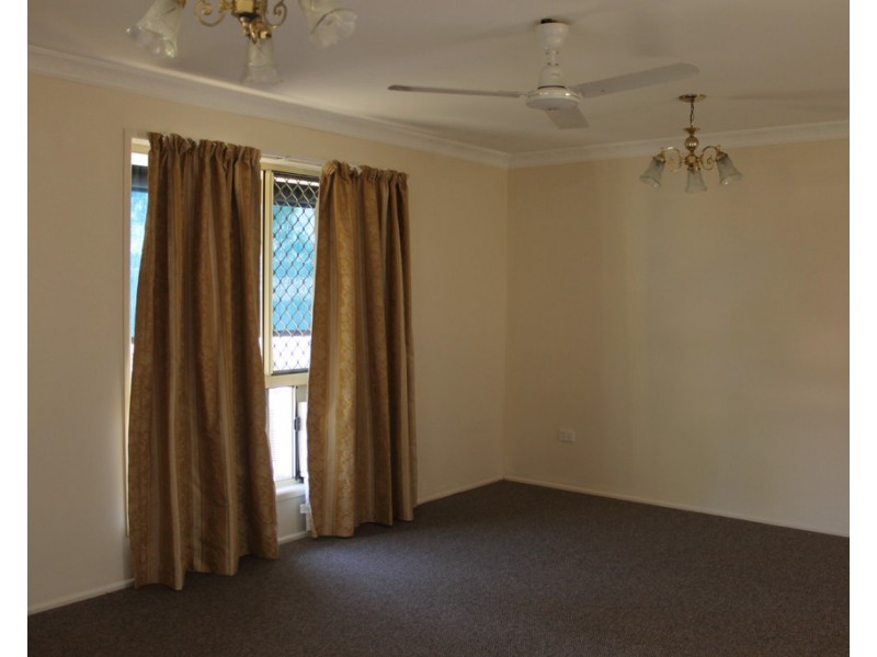 12 Banksia Place ( North Rockhampton ), Kawana QLD 4701