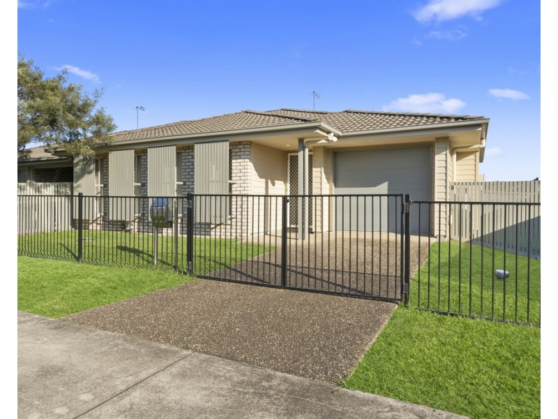 2/58 Waterfern Drive, Caboolture QLD 4510