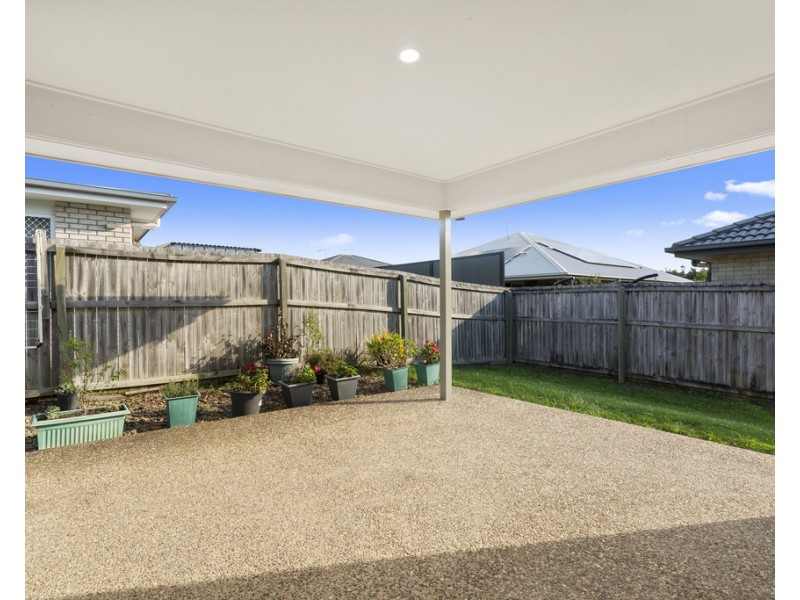 2/58 Waterfern Drive, Caboolture QLD 4510