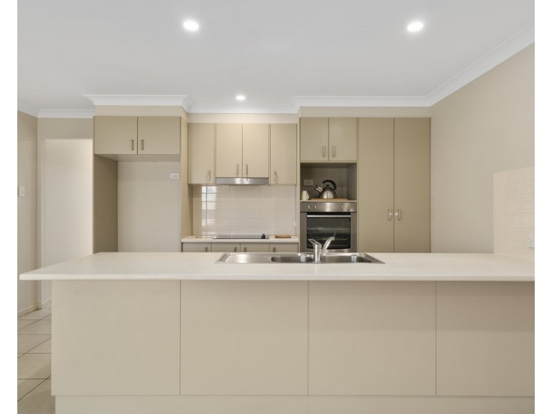 2/58 Waterfern Drive, Caboolture QLD 4510