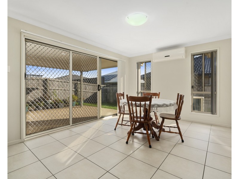 2/58 Waterfern Drive, Caboolture QLD 4510