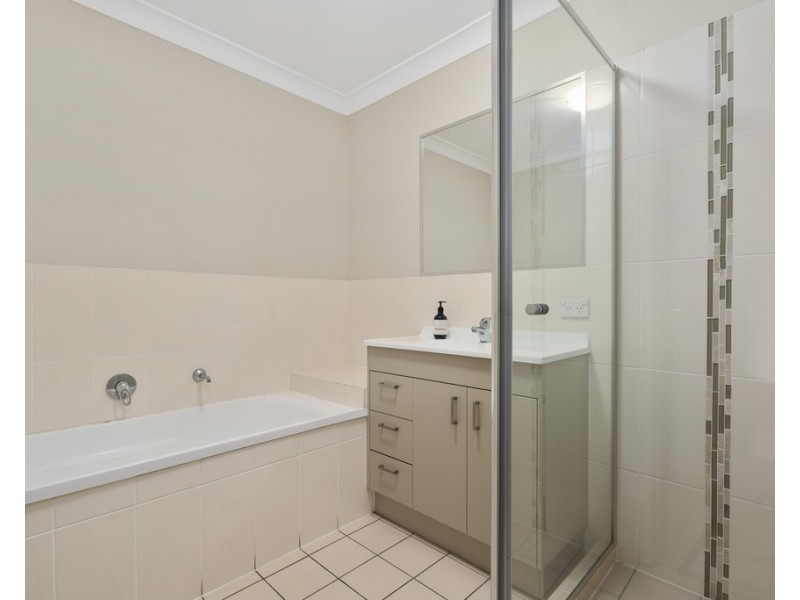 2/58 Waterfern Drive, Caboolture QLD 4510
