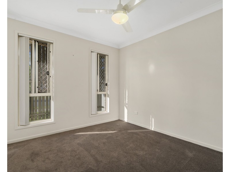 2/58 Waterfern Drive, Caboolture QLD 4510