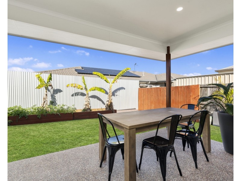 67 Parkway Crescent, Caboolture QLD 4510