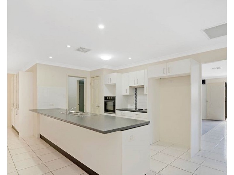 6 Huron Place, Narangba QLD 4504