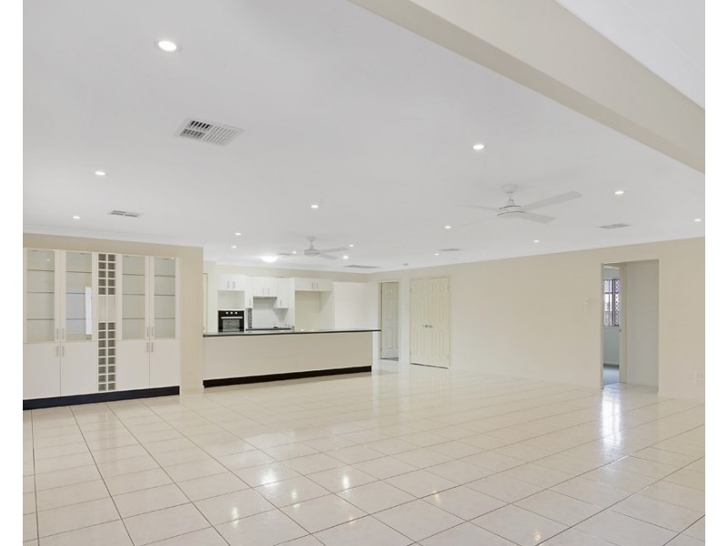 6 Huron Place, Narangba QLD 4504