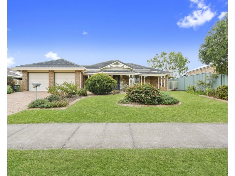 17 Mainsail Drive, Caboolture South QLD 4510