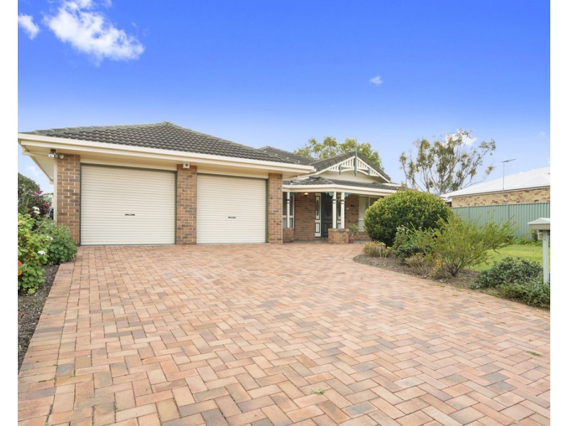 17 Mainsail Drive, Caboolture South QLD 4510