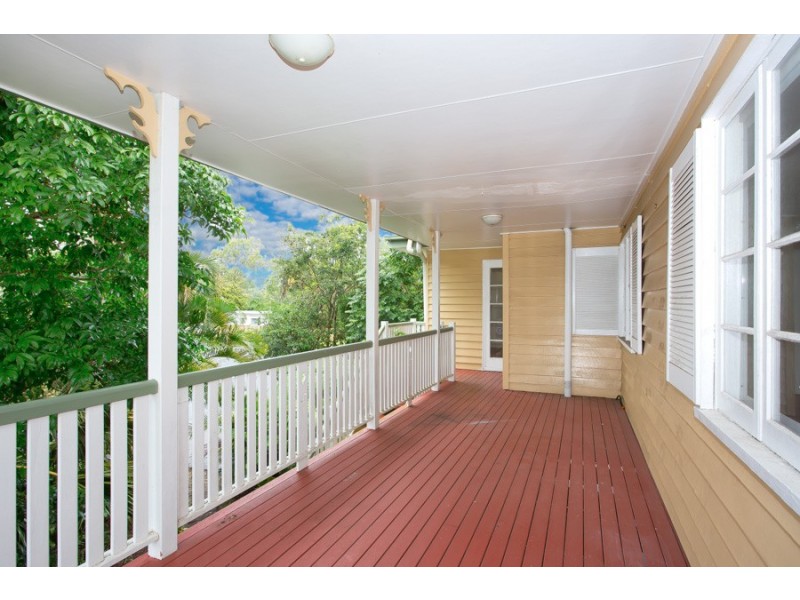 13 Dwyer St, Beachmere QLD 4510