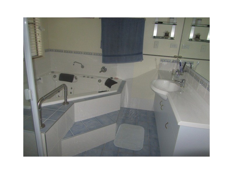 56 Xanadu Dr, Bellmere QLD 4510