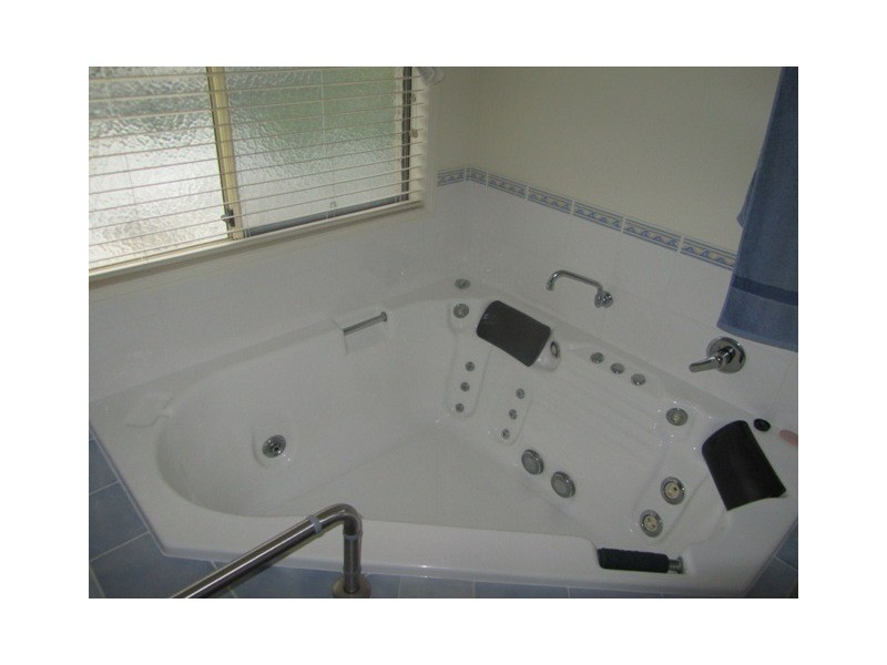 56 Xanadu Dr, Bellmere QLD 4510