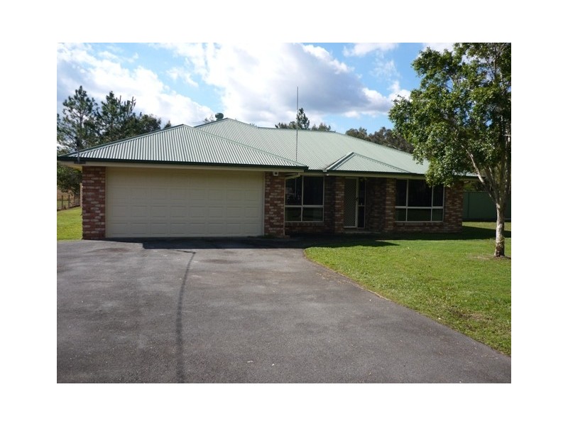 28-30 Birdwood Pl, Elimbah QLD 4516