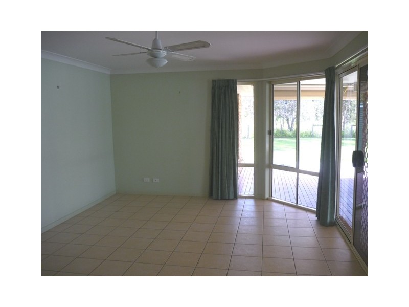 28-30 Birdwood Pl, Elimbah QLD 4516
