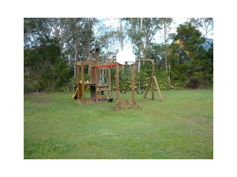 28-30 Birdwood Pl, Elimbah QLD 4516