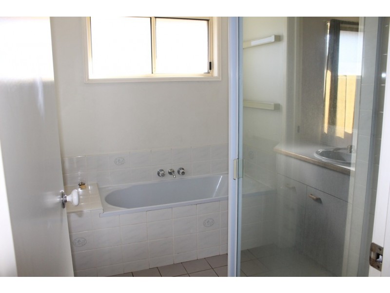 6 Toni Ct, Morayfield QLD 4506