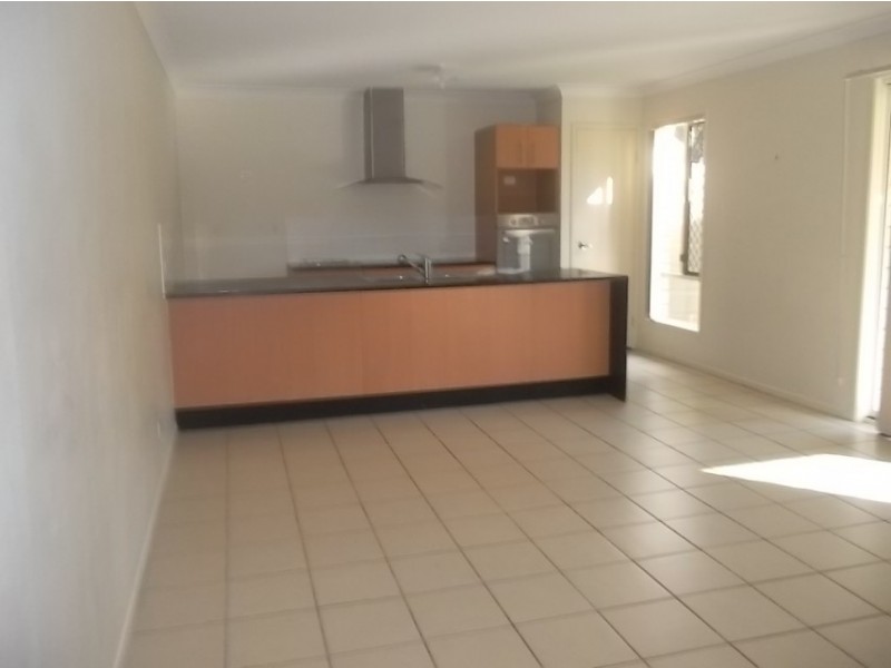 12/51 Silkyoak Drive, Morayfield QLD 4506